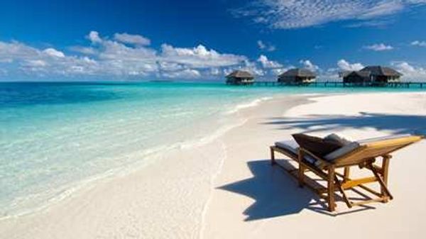 #Виллы и пляж спа-отеля Conrad Maldives