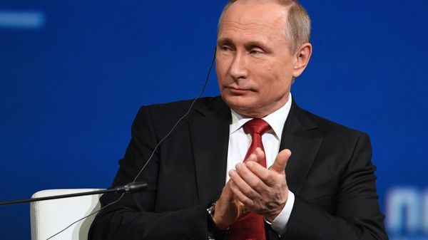 #Президент РФ Владимир Путин на XXI Петербургском международном экономическом форуме. 2 июня 2017