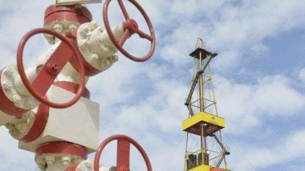 Нефть, буровая