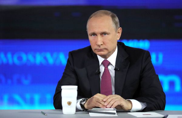 #Президент РФ Владимир Путин во время ежегодной Прямой линии. 15 июня 2017 #Президент РФ Владимир Путин во время ежегодной Прямой линии. 15 июня 2017