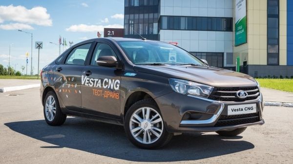 Двухтопливная версия LADA Vesta CNG
