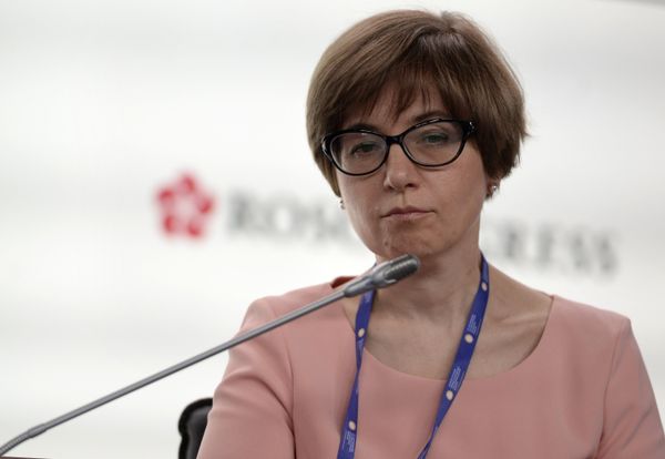 Первый заместитель председателя Центрального банка РФ Ксения Юдаева во время сессии клуба Валдай Глобализация по-новому: каждый сам за себя? в рамках ПМЭФ-2017 Первый заместитель председателя Центрального банка РФ Ксения Юдаева во время сессии клуба Валдай Глобализация по-новому: каждый сам за себя? в рамках ПМЭФ-2017