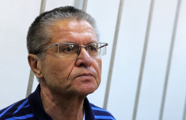 #Бывший министр экономического развития РФ Алексей Улюкаев во время заседания в Замоскворецком суде Москвы. 16 августа 2017 #Бывший министр экономического развития РФ Алексей Улюкаев во время заседания в Замоскворецком суде Москвы. 16 августа 2017