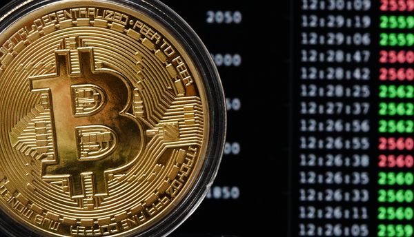 #Сувенирная монета криптовалюты биткойн в MaRSe Bitcoin Center в Москве