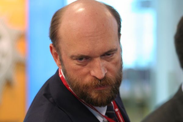 %Сергей Пугачев %Сергей Пугачев