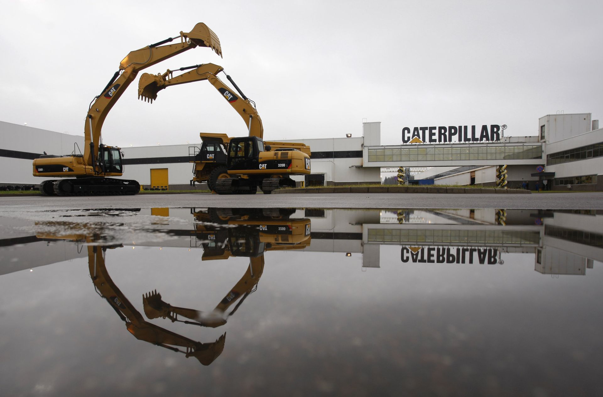 # Запуск производства самосвалов Caterpillar в городе Тосно Ленинградской области - ПРАЙМ, 1920, 27.09.2020