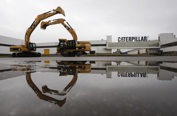 # Запуск производства самосвалов Caterpillar в городе Тосно Ленинградской области