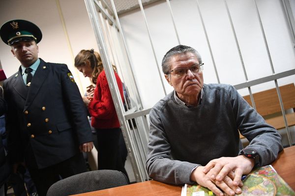 Экс-министр экономического развития Алексей Улюкаев в Замоскворецком суде во время слушаний по его делу. 4 декабря 2017