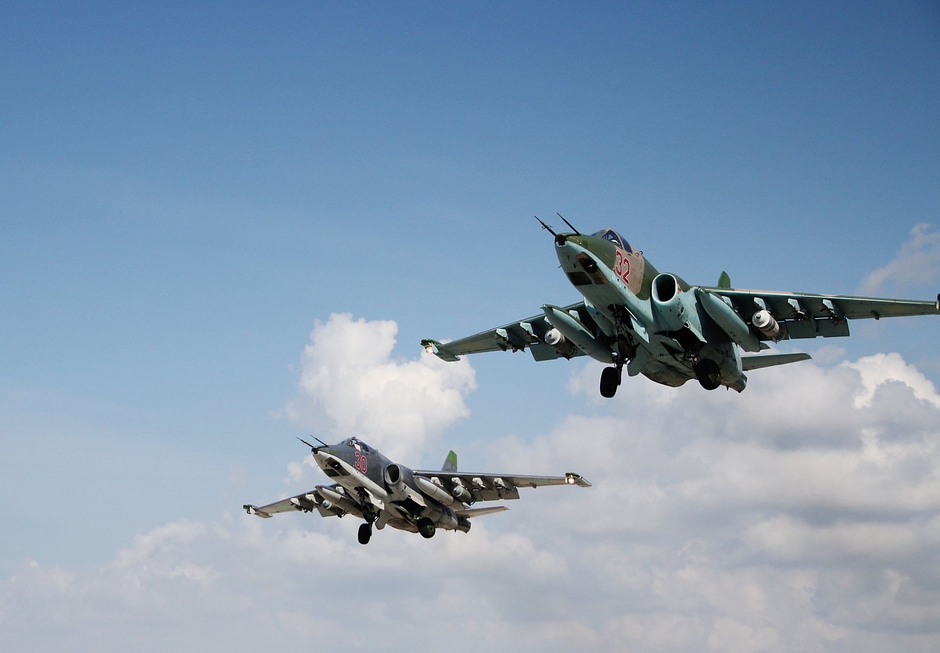 Российские штурмовики Су-25 взлетают с авиабазы Хмеймимв Сирии - ПРАЙМ, 1920, 12.01.2024