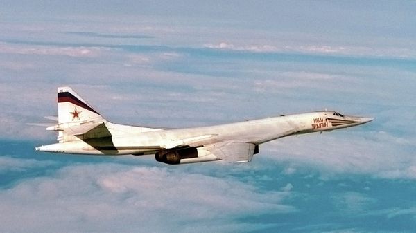 # Стратегический сверхзвуковой ракетоносец ТУ-160 Иван Ярыгин.