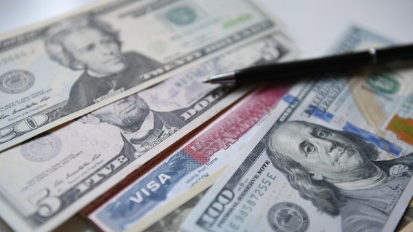 # Денежные купюры США и американская виза