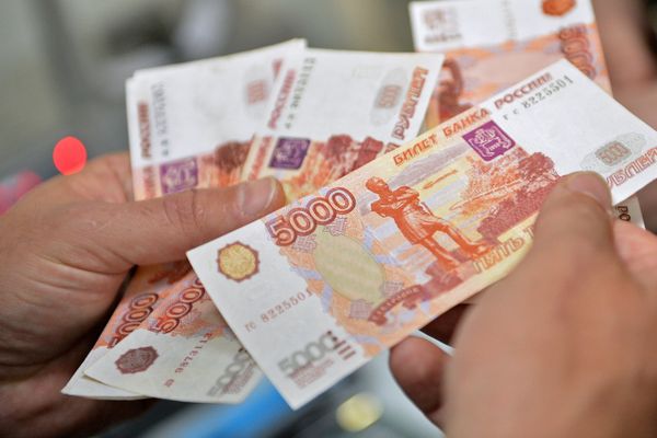 % Купюры 5000 рублей