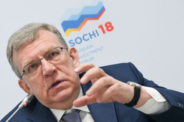 #Алексей Кудрин во время конференции на тему: Города и регионы: креативная среда и институты развития на Российском инвестиционном форуме в Сочи