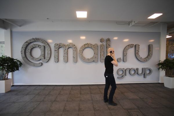 % Работа офиса компании Mail.ru.