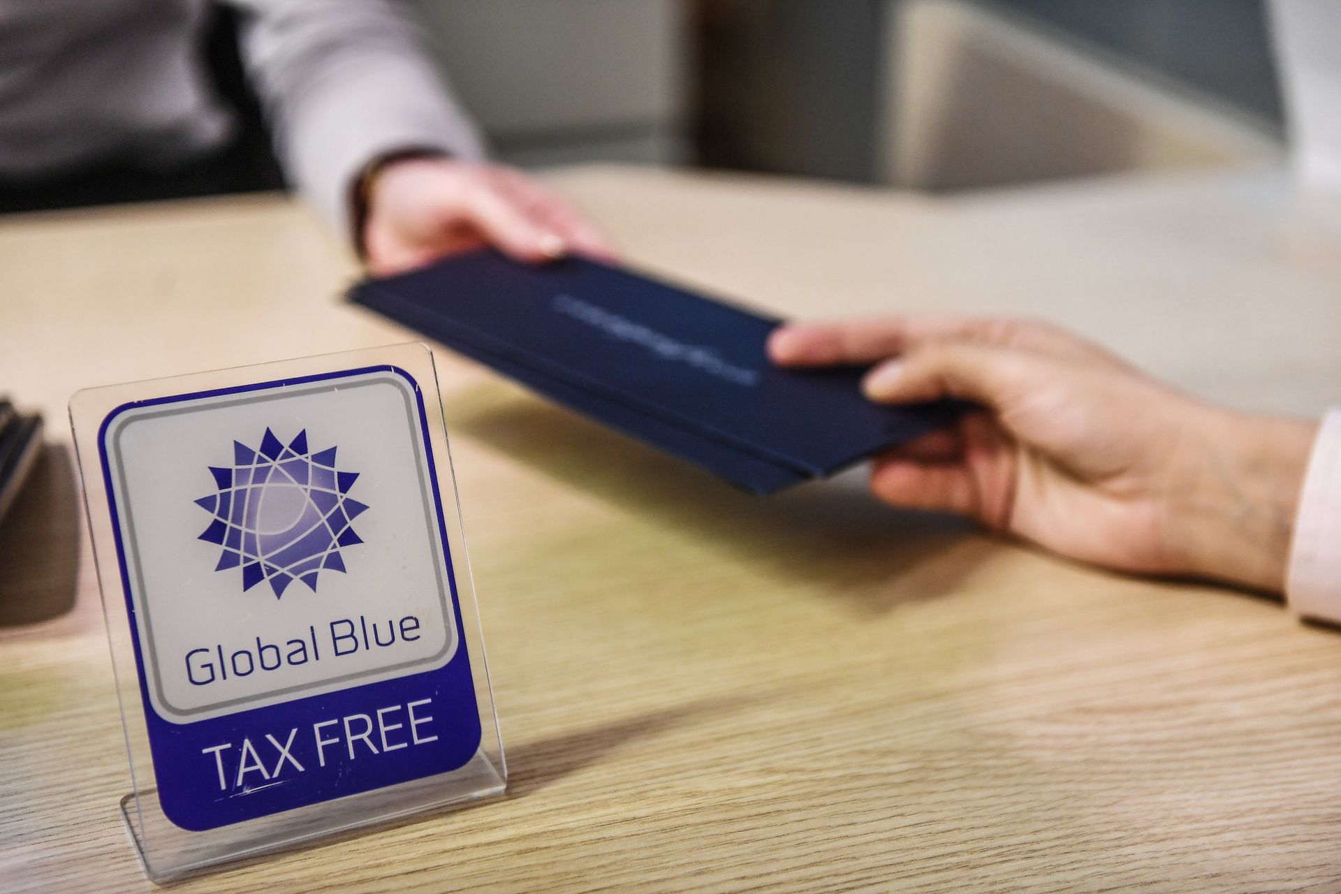 % Символика оператора системы tax free компании Global Blue - ПРАЙМ, 1920, 05.09.2020