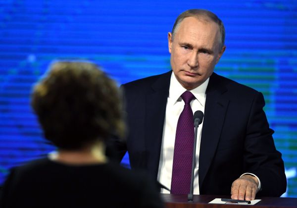 %Ежегодная большая пресс-конференция президента РФ В. Путина