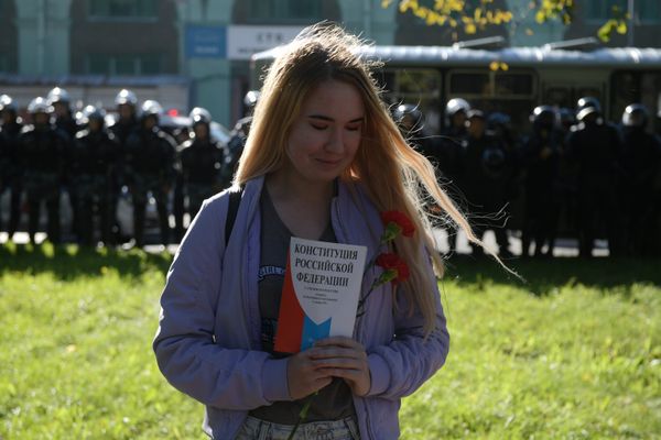 %Митинг против пенсионной реформы в Санкт-Петербурге %Митинг против пенсионной реформы в Санкт-Петербурге