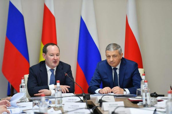 %Встреча генерального директора ПАО Россети Павла Ливинского и главы РСО-Алания Вячеслава Битарова