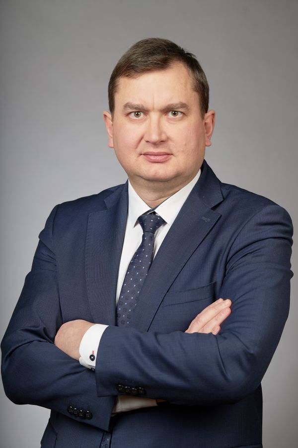 Денис Попов