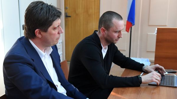 %Избрание меры пресечения основному акционеру банка Югра А. Хотину
