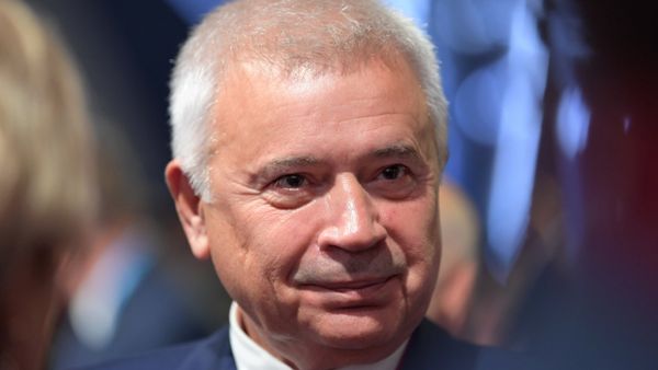 %Вагит Алекперов