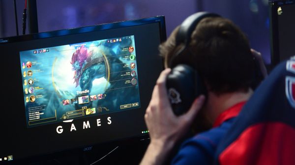 %Киберспорт. Финал Континентальной лиги League of Legends