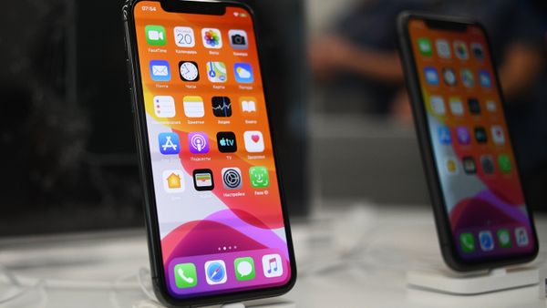 %Старт продаж новых iPhone в России %Старт продаж новых iPhone в России