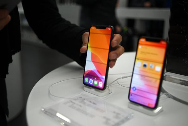 %Продажа новых iPhone 11