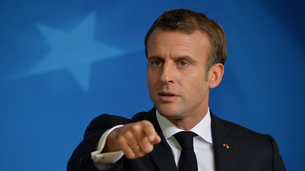 %Президент Франции Эммануэль Макрон