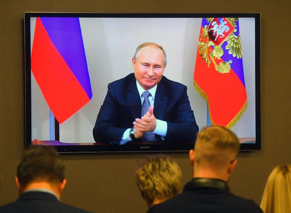 Президент РФ В. Путин принял участие в церемонии начала поставок российского газа в КНР по восточному маршруту