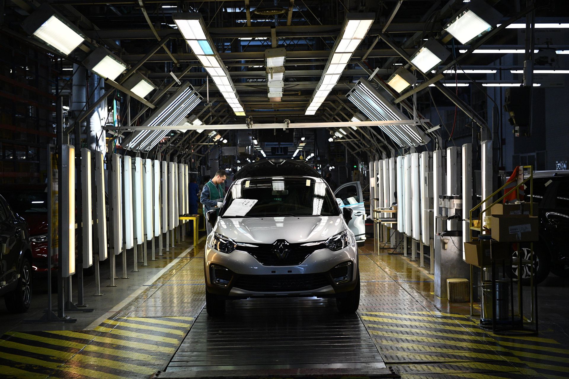 %Производство автомобилей Renault - ПРАЙМ, 1920, 20.03.2023