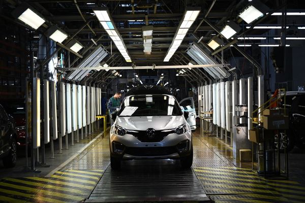 %Производство автомобилей Renault