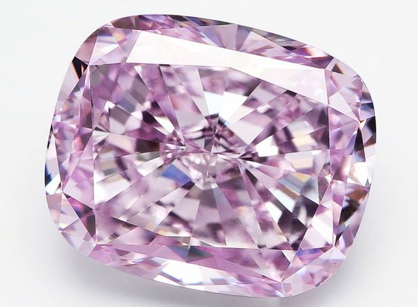 6-каратный розовый бриллиант