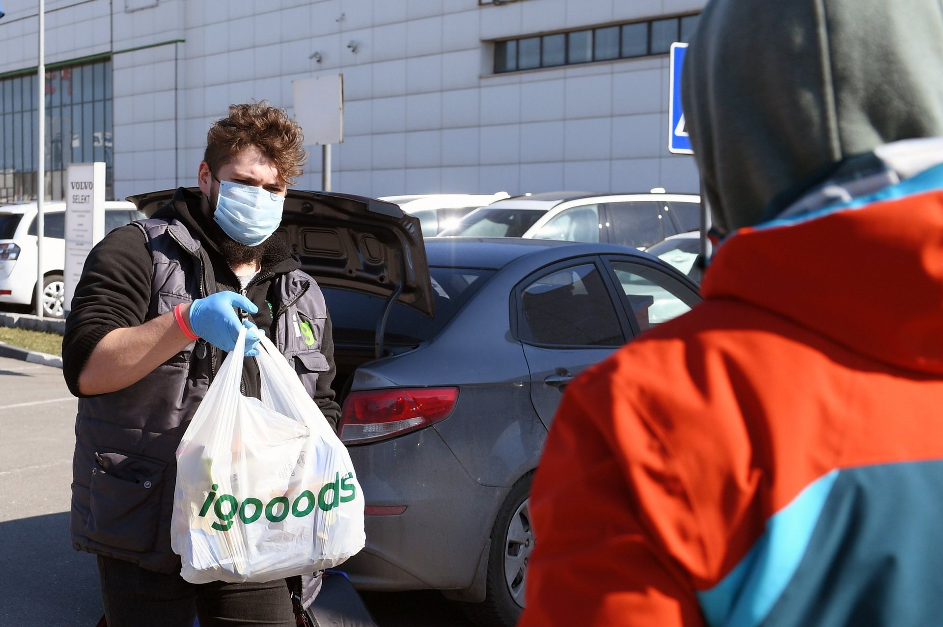Работа службы доставки продуктов Igooods во время коронавируса - ПРАЙМ, 1920, 04.09.2020