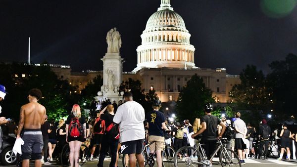 %Протесты в США
