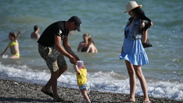 Город Саки в Крыму в преддверии курортного сезона