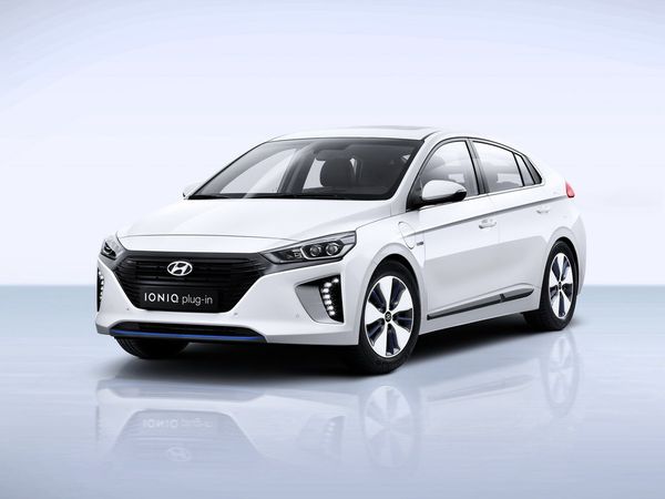 Hyundai Ioniq Hyundai Ioniq