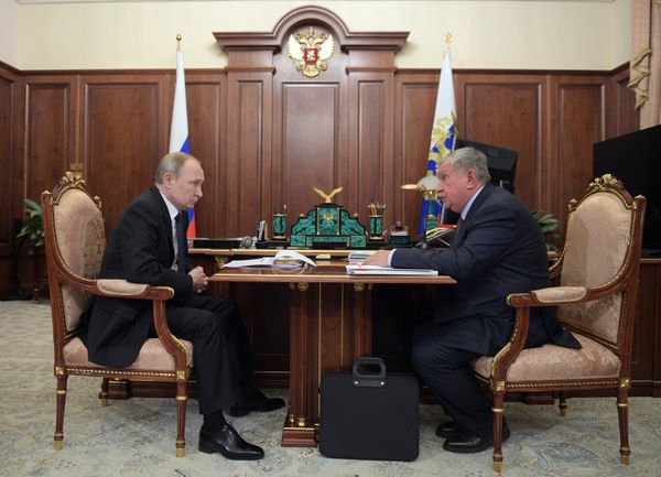 Встреча Путина и Сечина Встреча Путина и Сечина