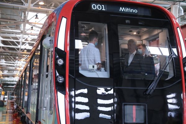Презентация поезда метро нового поколения Москва-2020