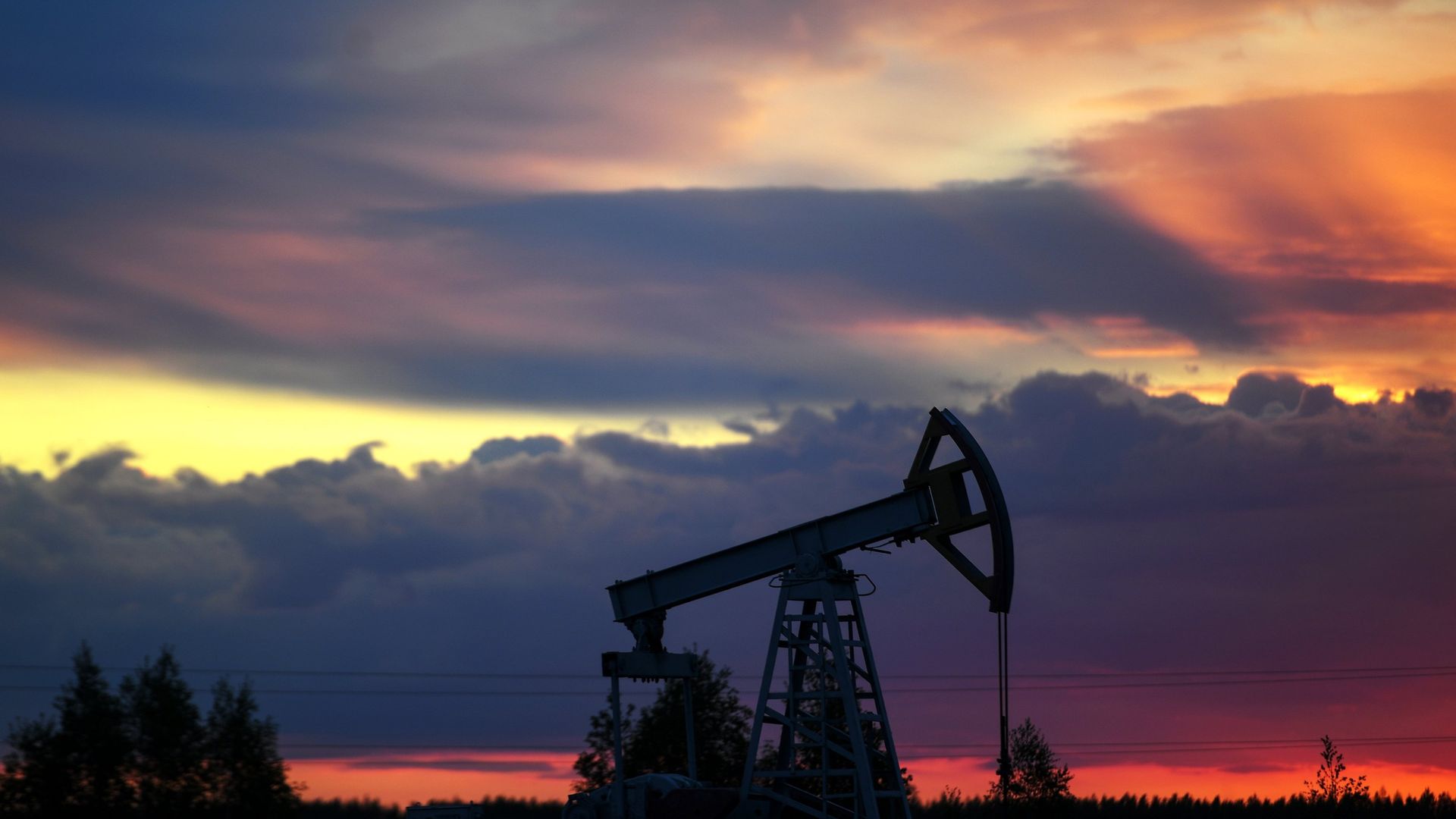 Работа нефтяных станков - качалок - ПРАЙМ, 1920, 09.03.2021