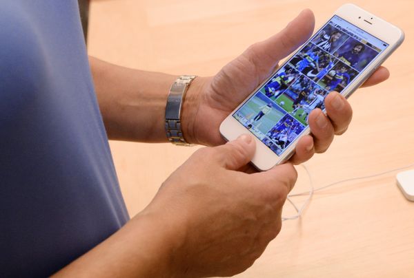 Смартфон iPhone
