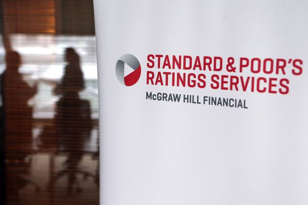  Логотип компании Standard & Poor's