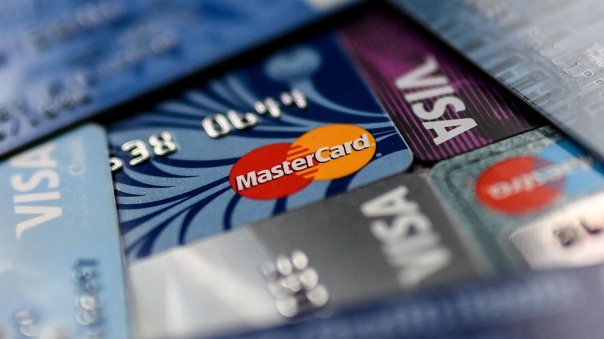 Банковские карты международных платежных систем VISA и MasterCard Банковские карты международных платежных систем VISA и MasterCard - ПРАЙМ, 1920, 06.03.2022