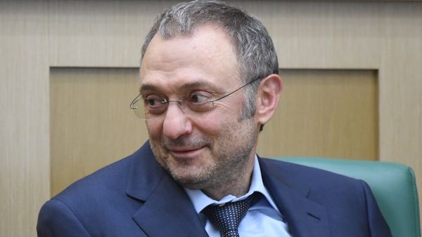 Сенатор, член комитета СФ по регламенту и организации парламентской деятельности Сулейман Керимов на заседании Совета Федерации РФ