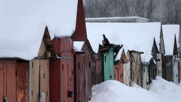 Территория гаражного кооператива в Москве