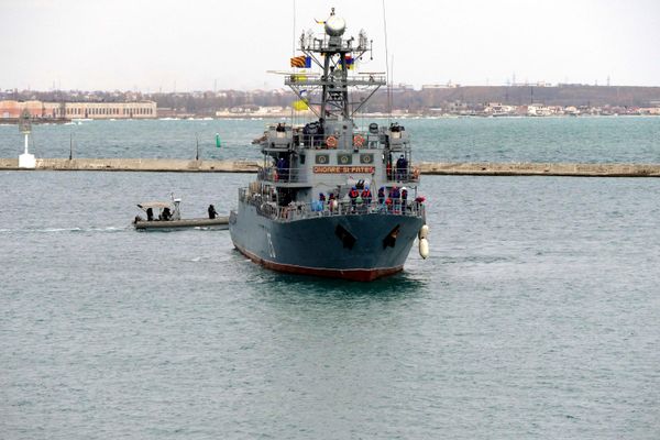 В порт Одессы вошли военные корабли НАТО