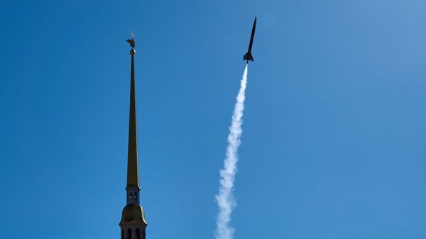 Запуск моделей ракет ко Дню космонавтики