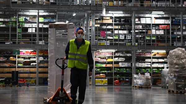 Открытие логистического центра Ozon под Новосибирском