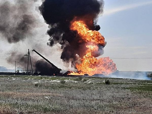 Возгорание на газопроводе под Саратовом Возгорание на газопроводе под Саратовом