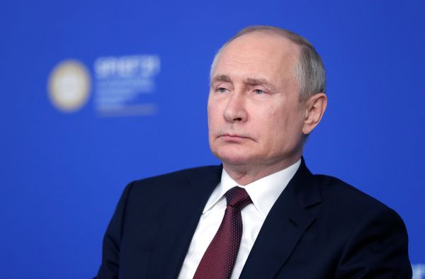 Президент РФ В. Путин провел встречу с экспертным советом РФПИ, лидерами международного инвестиционного сообщества и представителями иностранных компаний - производителей вакцины Спутник V